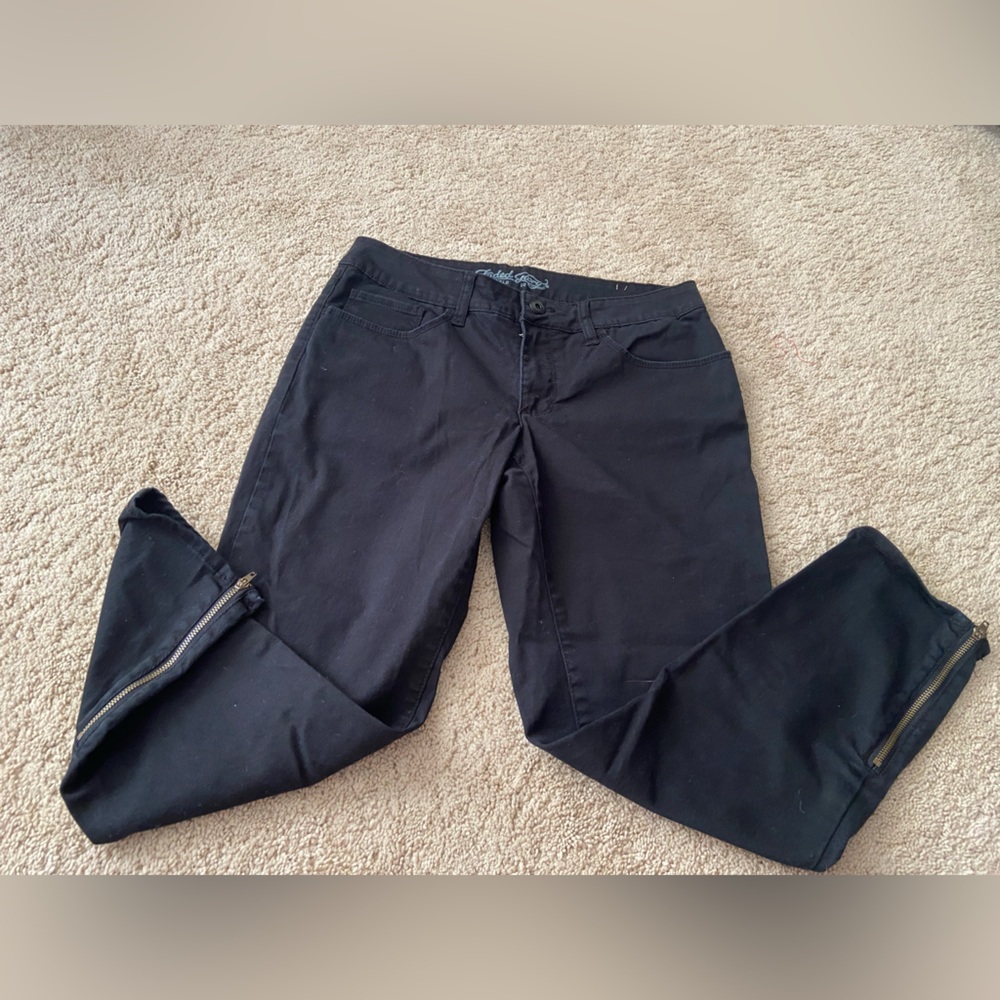 Faded Glory ankle black pants. Sz 10. GUC.